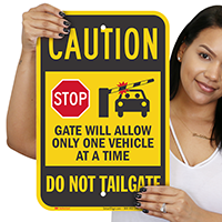 Stop Do Not Tailgate Caution Sign