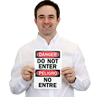 Peligro Do Not Enter Sign
